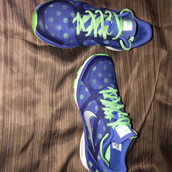Shoes - Women’s Nike Shoes